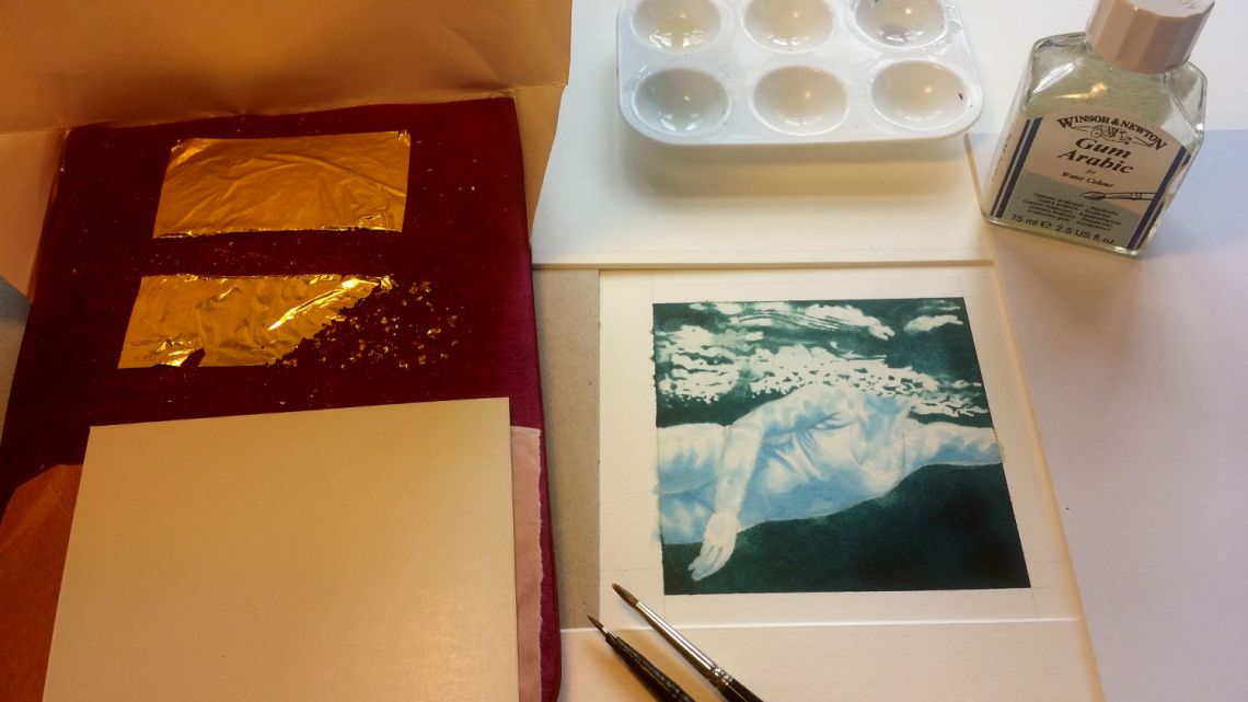 Gold leaf, fragment by fragment...